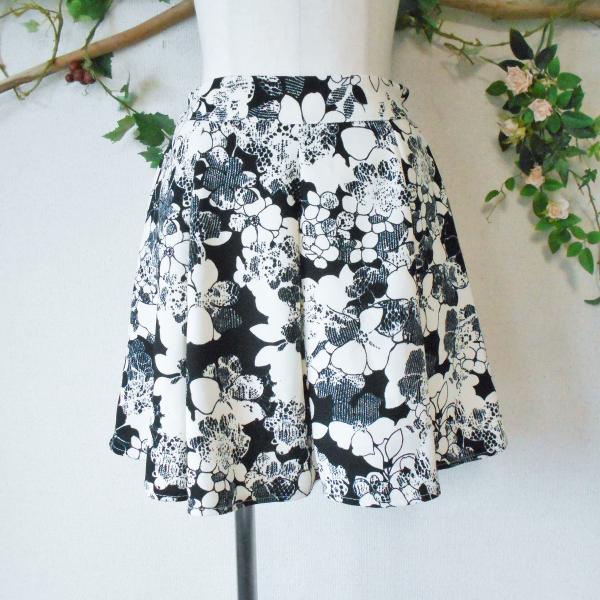 美品 ジゼ ZiZe 春夏 向き ミニ 丈 フレア スカート