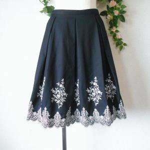 レストローズ　ミニ丈ワンピース L'EST ROSE レストローズ LEST 裾 レース & 刺繍 の 可愛い