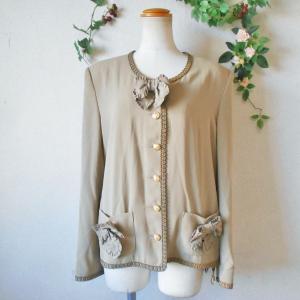 INGEBORG（インゲボルグ） 未使用 秋 冬 春 リボン 付 ノーカラー