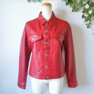 美品　ピンクハウス　ショート丈　フラワーモチーフ　パーカー PINK HOUSE（ピンクハウス） 秋 冬 お花 モチーフ 付き ニット ジップ