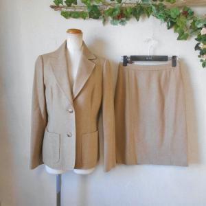 JUN ASHIDA（ジュン アシダ） 美品 絹 シルク 27% 入り 秋冬春上下