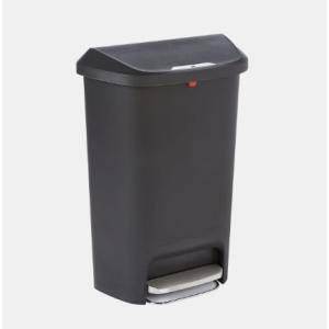 プラスチック製スチールペダル付きゴミ箱 ブラック 50リットル Amazonベーシック