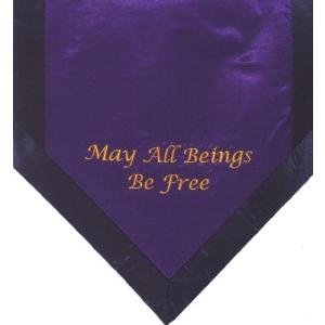 ヨガ フィットネス new Altar Cloth Or Wall Hangings - Embroidered - May All Beings Be Free - Purple｜maniacs-shop
