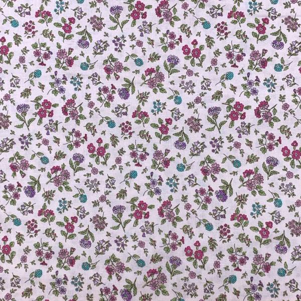 イブキ　秋の小花柄　Cピンク系　N-99096-2　シーチング生地　(3)　(50cm以上10cm単...