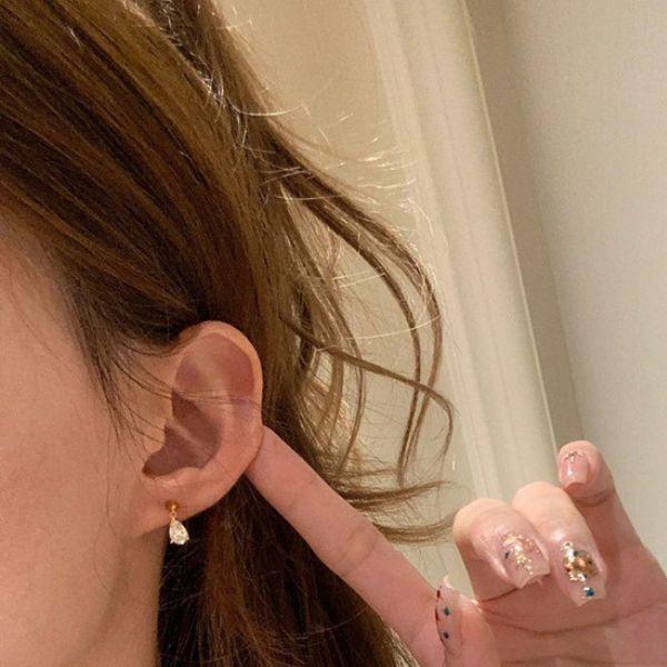 ピアス 18金 アレルギー対応 シンプル つけっぱなし カラーストーン ドロップ型