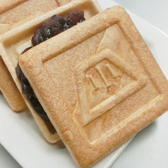 老舗の謹製 最中種（もなかの皮）職人の手作り 新潟こがねもち使用 富士山型 30枚