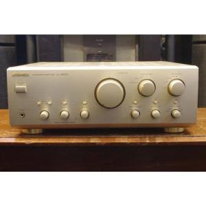 ONKYO INTEC275 プリメインアンプ 200W+200W A-933(S) /シルバー ONKYO INTEC275 プリメインアンプ 200W+200W A-933(S) /シルバー