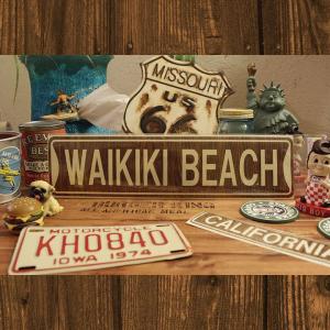 A ウッディ カッティング デカール  Lサイズ #011 WAIKIKI BEACH // アメリカン雑貨 / 西海岸 / 木目 / 耐水｜marblemarble