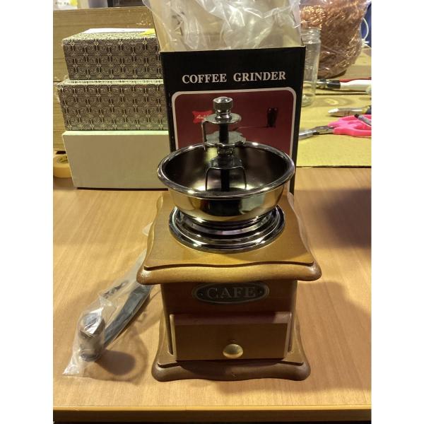 コーヒーグラインダー 手挽き コーヒーミル レトロ風 オブジェ アンティーク 未使用  ★0068 ...