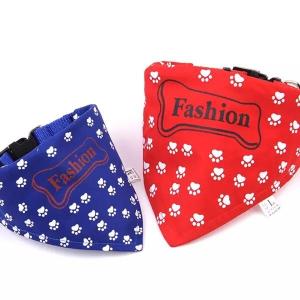 ペット用　バンダナ　犬　猫　首輪　ペットアクセサリー　肉球柄　2色　調整可能　バンダナい