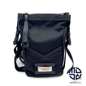 GIVENCHY ジバンシー 黒 ブラック ダウン ミニ バックパック リュック バック バッグ 鞄 カバン ブランド｜marujyu78-brand