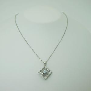 TIFFANY＆CO ティファニー スモールクロスネックレス ネックレス