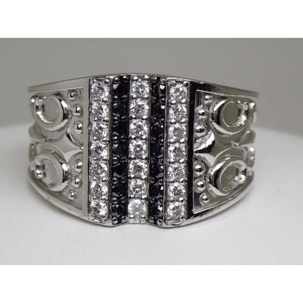 K18WG ホワイトゴールド　天然ブラックダイヤ　リング　D0.45ct BD0.35ct #19号...