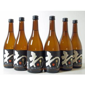 高千穂酒造 麦焼酎 高千穂 黒麹 白ラベル と 黒ラベル 25度 1.8L 瓶 各