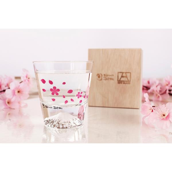 冷感 桜 舞 富士山 ロックグラス 春 桜 富士山 ロックグラス 江戸硝子 花見 贈り物 温度 変化...