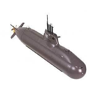 ドイツロベ社製 1:40スケール・ドイツ潜水艦 U31 （上級者向け ラジコン電動アッセンブリー組立キット）1215