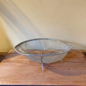 鳥井金網工芸 ステンレス製 丸カゴ（直径18cm） : 京都アンテナ