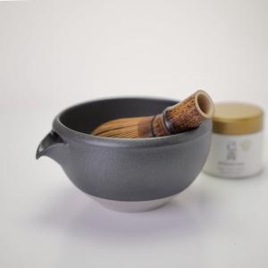 ORIGAMI 片口抹茶碗 pour｜Katakuchi Matcha Bowl