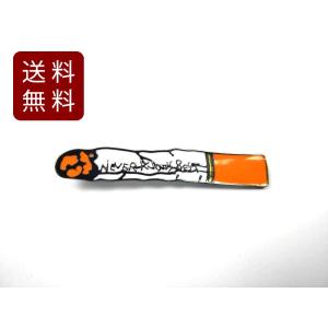 パイロット風 ピンバッジ 3本線 ピンズ 航空グッズ 2.2cmX1.8cm DM便