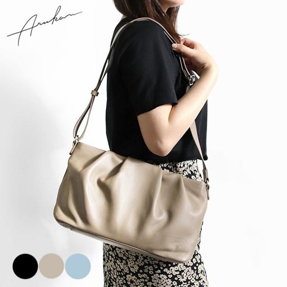 ARUKAN ラムーア  シンプルなラム革のドレープ ショルダーバッグ  大人 上品 高級感 シンプ...