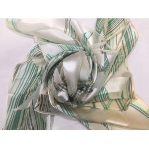9005横浜シルクスカーフ　四方形スカーフ　レディーススカーフ　母の日　プレゼント用　ギフト包装　欧米デザイン　3色あり｜maruyama-trade
