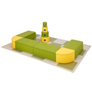 Combi ジョイントベンチシリーズ キッズコーナー レイアウト例 ミニマムサイズ２ 2.7m×1....