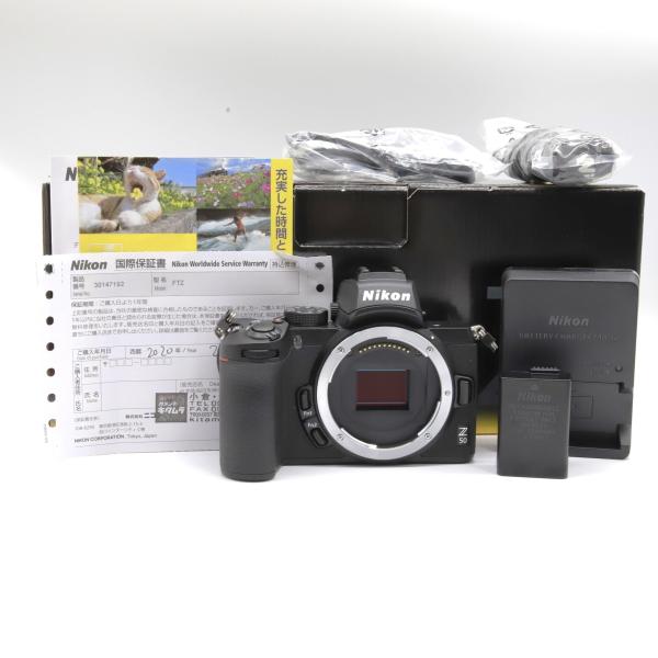 【ほぼ新品】Nikon ミラーレス一眼カメラ Z50 ボディ ブラック