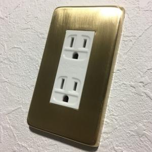 真鍮製 彫金 おしゃれ コンセントプレート コンセントカバー