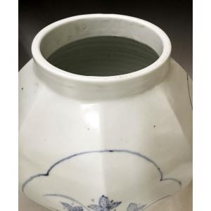 李朝 青花窓絵草花文面取壺 全高約29cm 韓...の詳細画像2