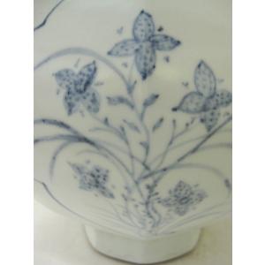 李朝 青花窓絵草花文面取壺 全高約29cm 韓...の詳細画像5