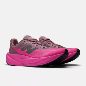 New Balance（ニューバランス） FuelCell Rebel v5 フューエルセル