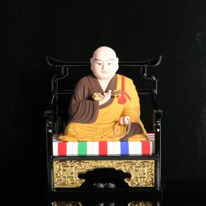 彩色 弘法大師 2.0寸 高さ12.2cm×巾10.2cm×奥行7.9cm : 仏壇・仏具の