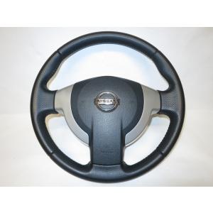 レッドステッチ! モモ momo 日産純正! オプション! 革 ステアリング