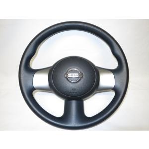 レッドステッチ! モモ momo 日産純正! オプション! 革 ステアリング