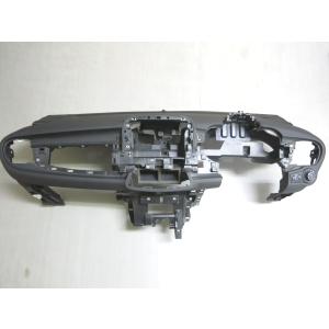た*き様 キャタライザー　触媒　マフラー　三菱　デリカ　D5 CV1W 新車外し CV1W【触媒 キャタライザー】1584A858 H27 三菱 デリカD:5 Dパワー