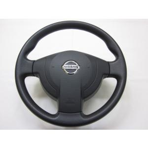 NISSAN 日産　ニッサン　キューブのステアリング　ハンドル　エアバック付　未使用品 キューブ Z11 純正 革 ステアリング ハンドル エアバック エアーバック