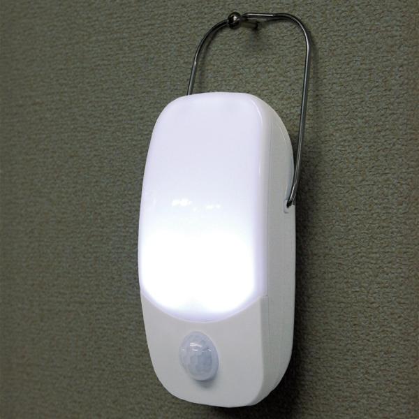LEDセンサーライト マグピカ 2個組 センサーライト LED マグネット 乾電池式 置き型 足元灯...