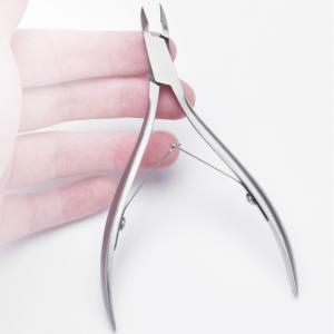 光 ヒカリ キューティクルニッパー Pro 星 刃先4mm プロ用 ネイル