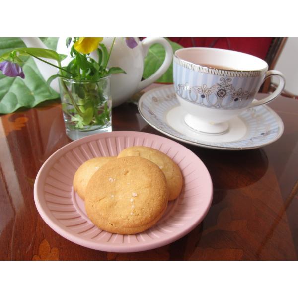 【塩バタークッキー（3枚入り）】ミネラル豊富な佐渡の塩の旨みと発酵バターの香りが広がる、サクサクほろ...