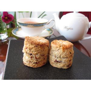 要冷凍、6月限定、クランベリーとココナッツ入り、