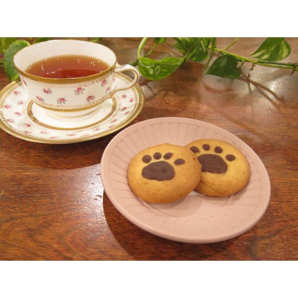 【塩バタークッキー（肉球）】2枚入り、人気の塩バタークッキーにチョコレートで肉球を描いたクッキー、期...
