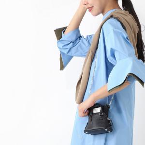 メゾン マルジェラ 5AC クラシック ベビー チェーン ショルダーバッグ 斜め掛け グレインカーフレザー ホワイト 白 シルバー金具 SB3WG0025P4455 Maison Margiela（未使用　展示品） 未使用 展示品）メゾン マルジェラ Maison Margiela 5AC クラシック