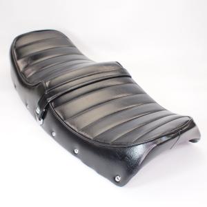 GSX400インパルス 96年以降 GK7CA チョビ三段シート 黒 赤パイピング