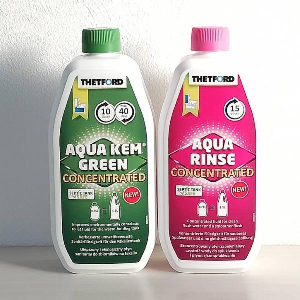 THETFORDセットフォード トイレタンク用消臭剤 アクアケムグリーン濃縮タイプ750mL 洗浄水...