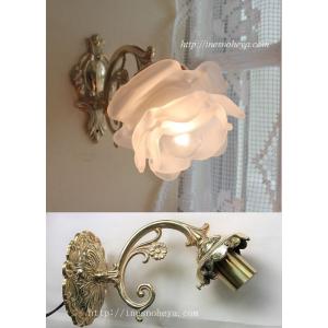 壁かけ灯 ブラケットライト 有田焼 染付薔薇絵 おしゃれ 陶磁器