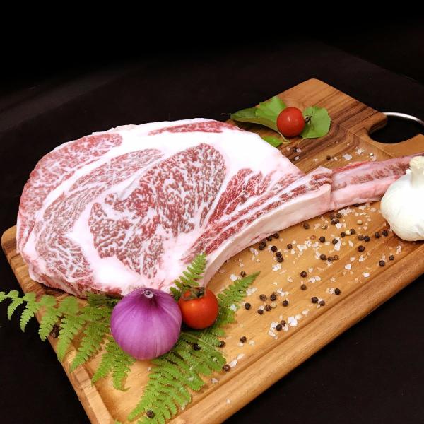 熊野牛トマホークステーキ（骨付きリブロース）約900g〜1kg(個体によって変わります) |敬老の日...