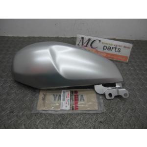 YAMAHA(ヤマハ純正部品) タンクサイドカバー AS 左側 YAMAHA XSR700