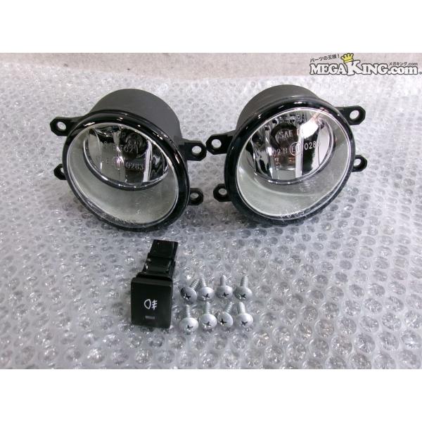 ★未使用★ESUSE フォグランプ フォグライト 左右セット G0100069 ラブ4 ヤリス カム...