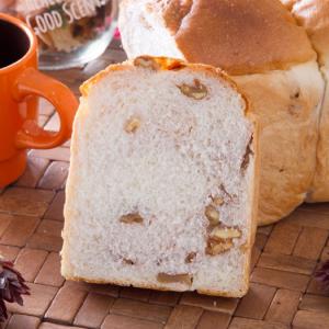 お中元 高級食パン 生クリーム食パン くるみ 1...の商品画像