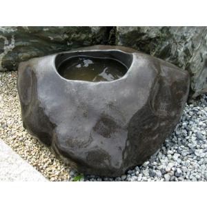 手水鉢 水鉢 庭石 つくばい 溜まり石 景石 蹲 たまり石 天然石 和風 庭園 石庭